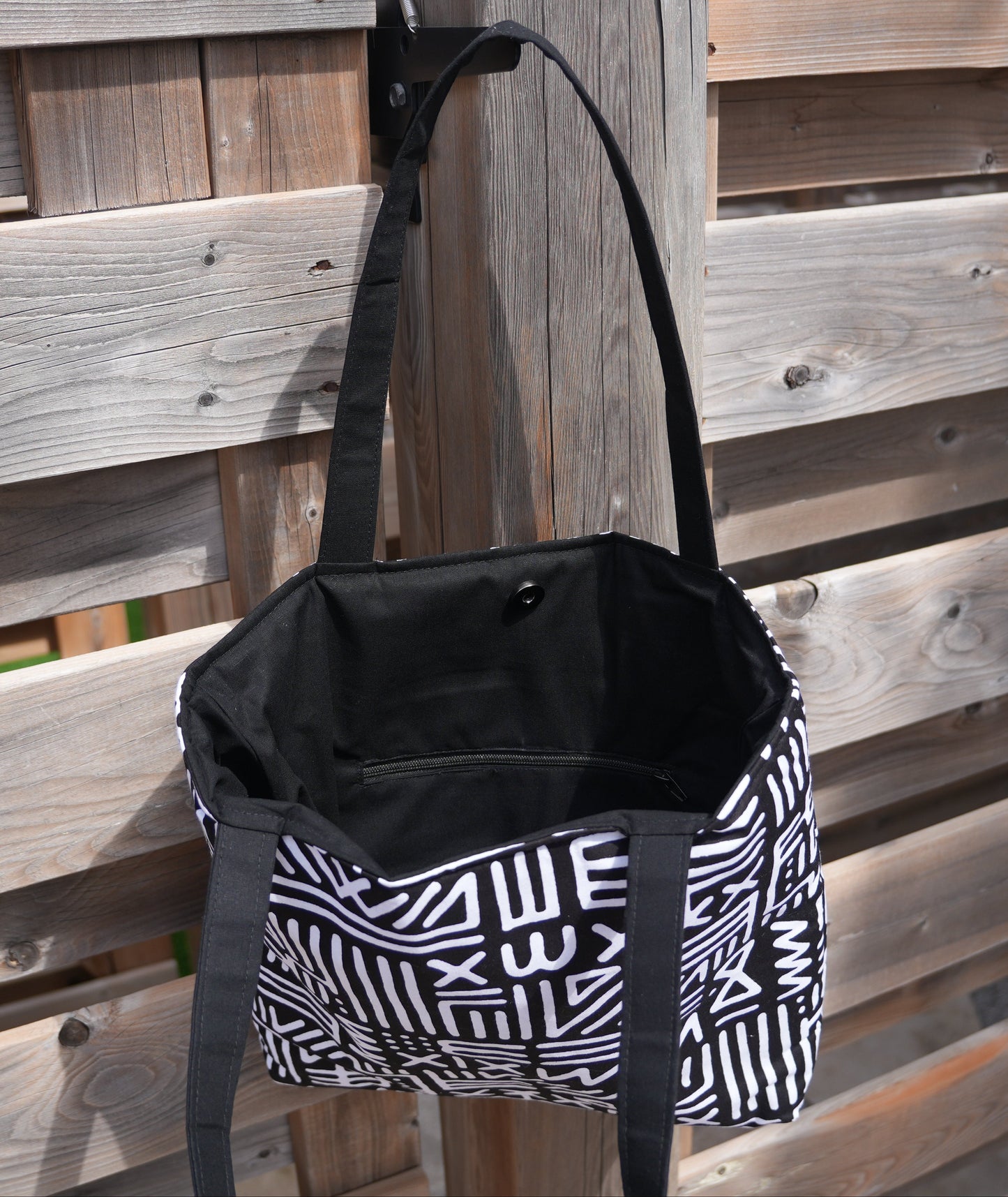 Storyline Large Tote